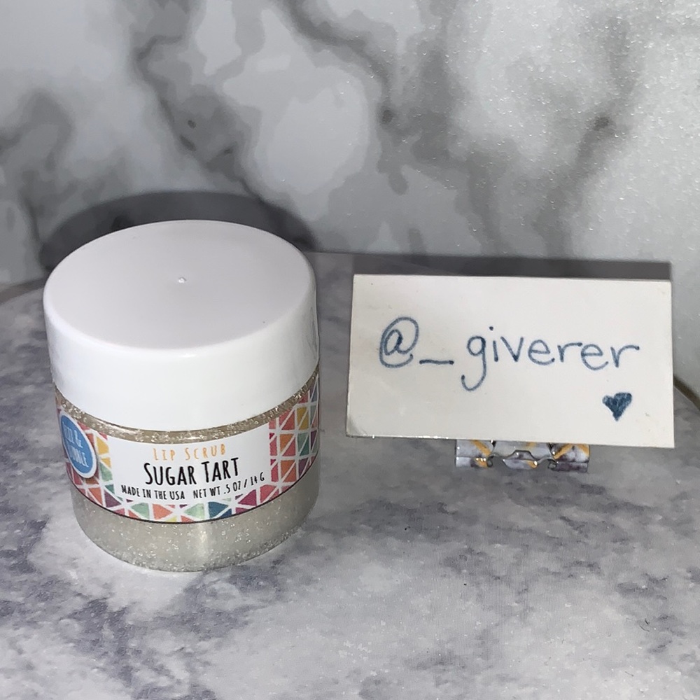 SUGAR TART FIZZ & BUBBLE LIP SCRUB